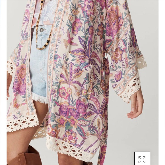 πβ£οΈ Spell Mojave Lily Short Robe Sz M/L Color: Opal NWT!! β£οΈπ - Picture 5 of 8